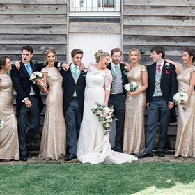 fwthumbBartholemew_Barn_Wedding_Party_Flowerwise_Storrington.jpg